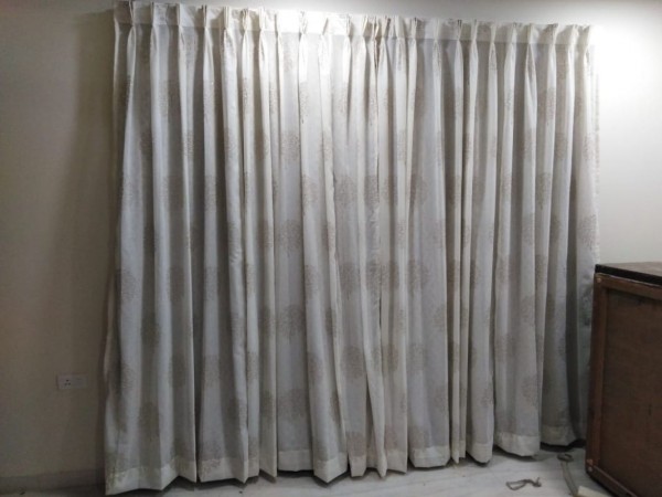 Curtain Set 33