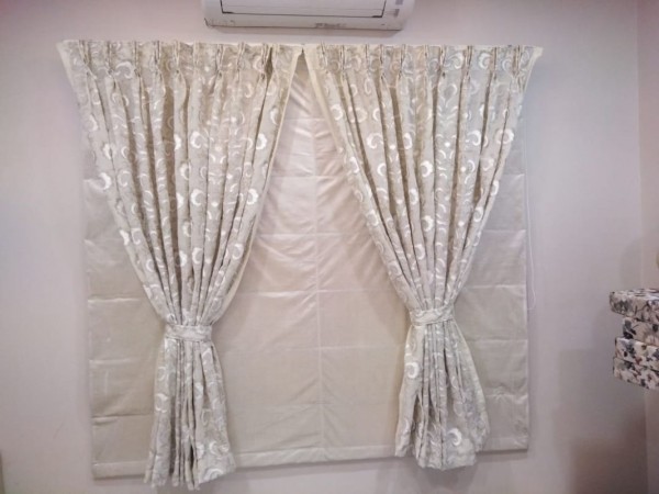 Curtain Set 61